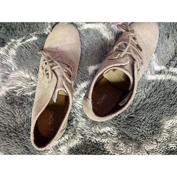 Toms Women’s Suede Wedge Ankle Bootie Desert Tan Grey Lace Up Shoes Size 10 - Picture 3 of 7